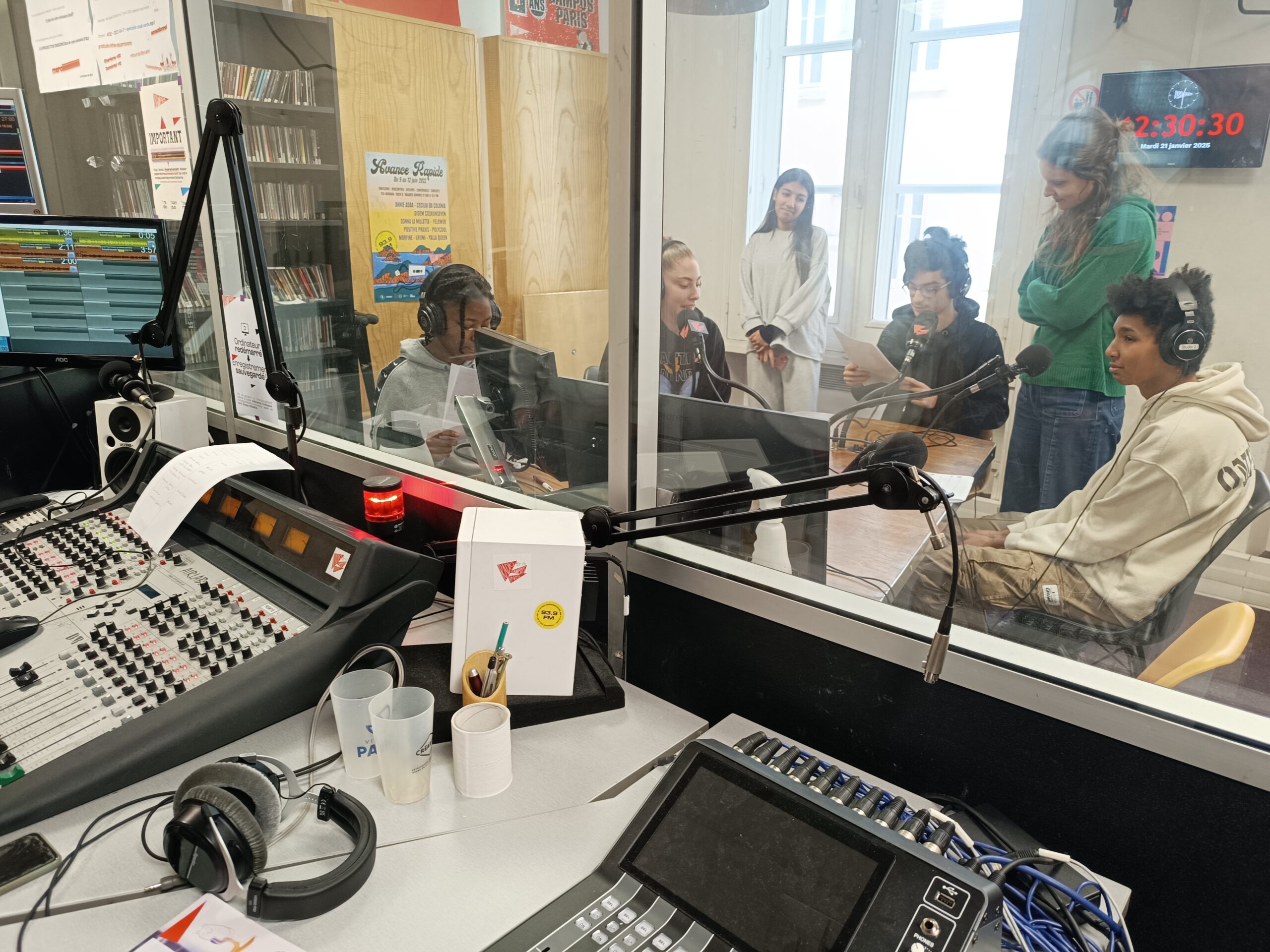 Lire la suite à propos de l’article Mardi 21 janvier 2025, la classe Média enregistre à Radio Campus Paris