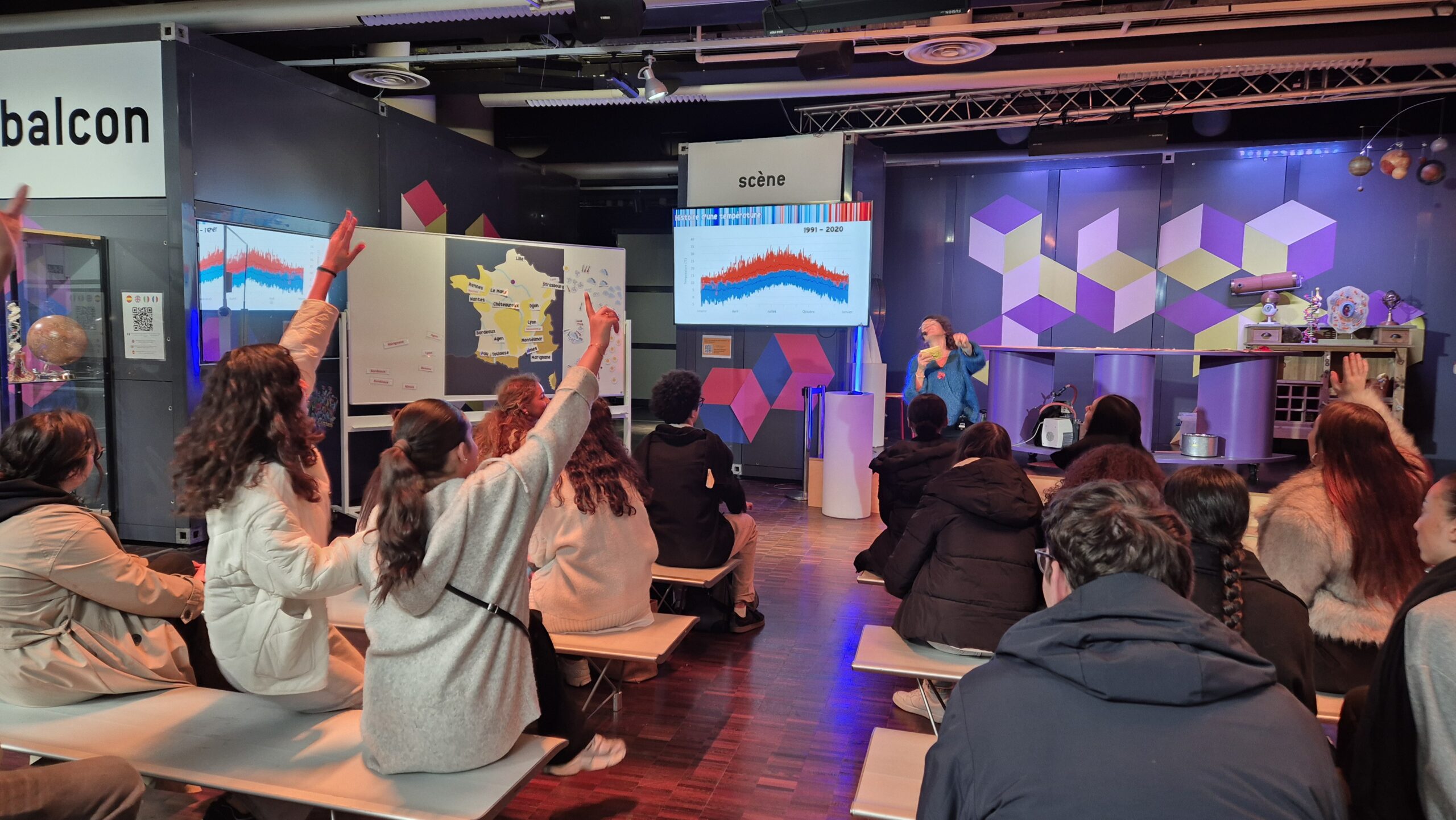 Lire la suite à propos de l’article Le 05 décembre, la classe de Terminale ST2S 2 a passé une journée enrichissante à la Cité des sciences