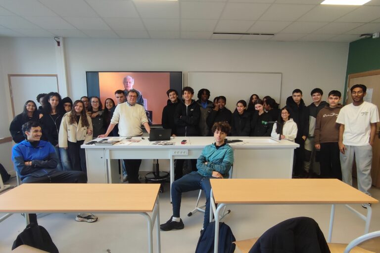 Lire la suite à propos de l’article Rencontre au lycée avec Thierry Berkover, fils de déporté à Auschwitz